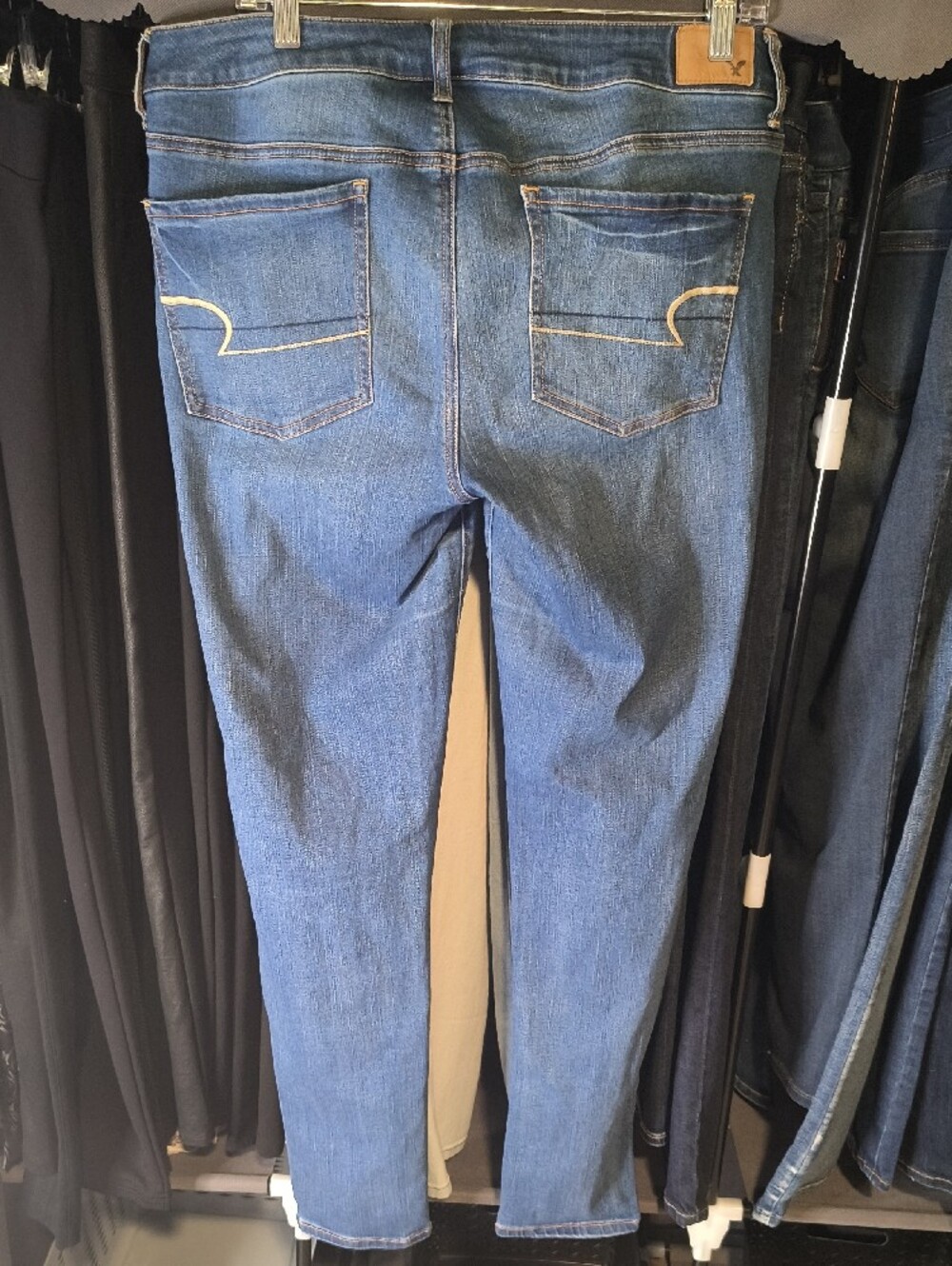 S1150 Mid Rise Stretch Jegging w/31" Inseam👖American Eagle Women's Size 14 Jean - Picture 8 of 8